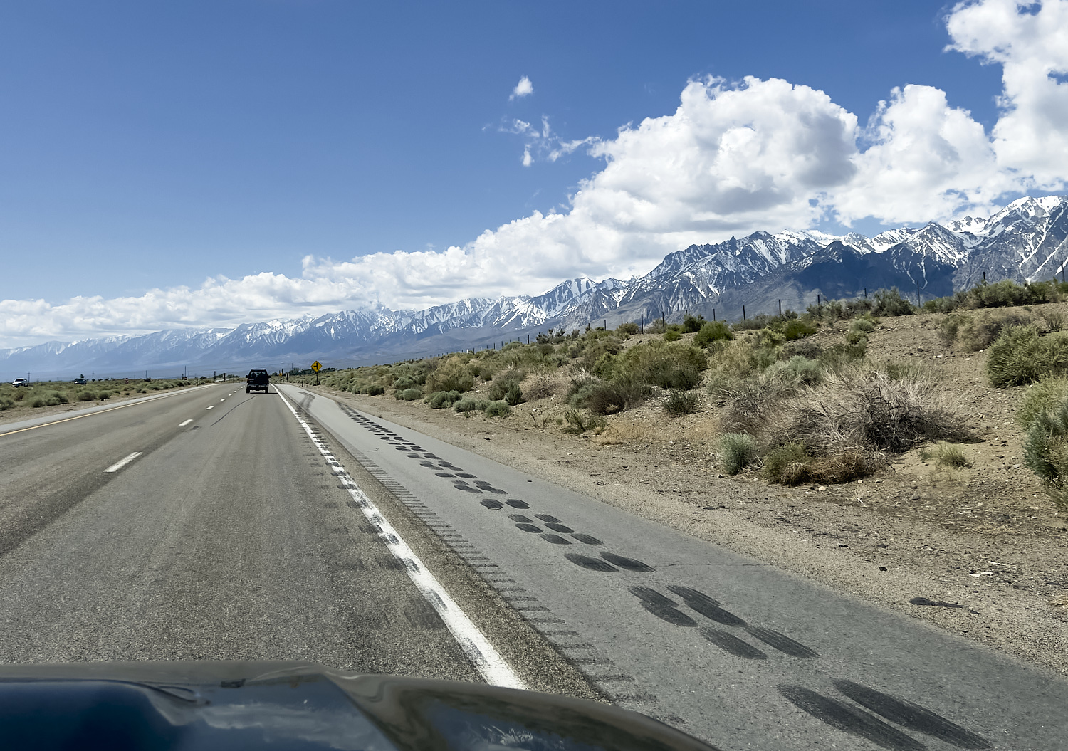 View from a car on U.S. route 395 in Owens Valley.
