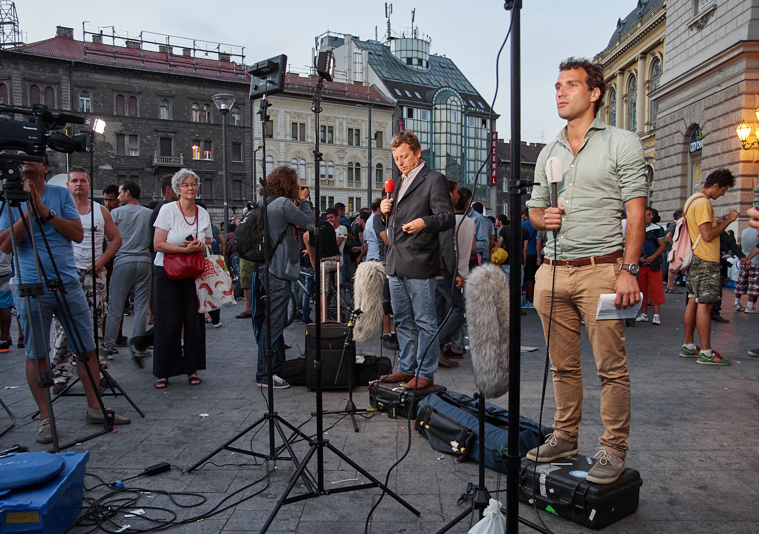 Medieninteresse am Bahnhof Keleti 2015