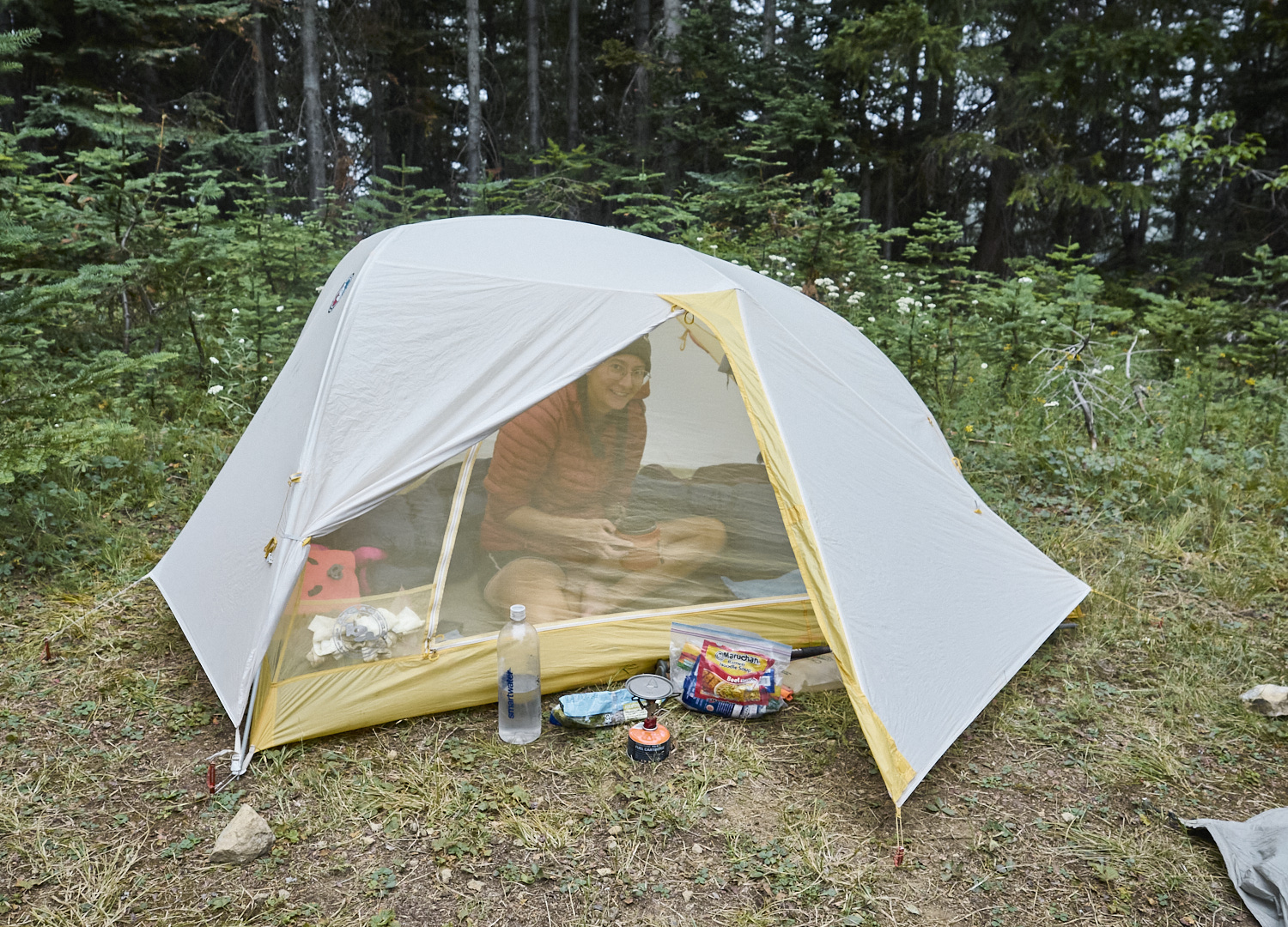 „Baby spice“ in her tent in the evening.